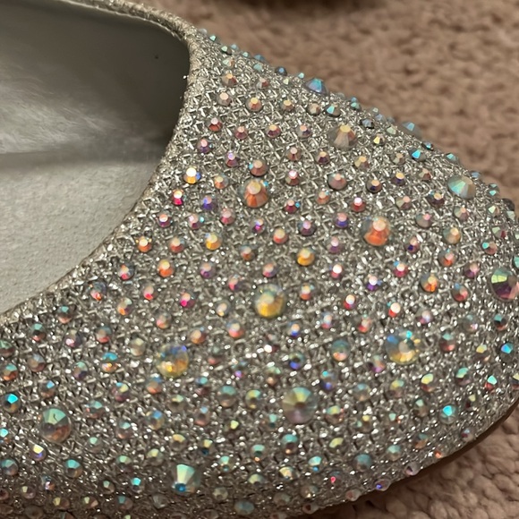 Cute Rhinestone Flats - Picture 4 of 5